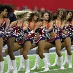 Cheerleaders. Il lato sensuale dello spettacolo sportivo
